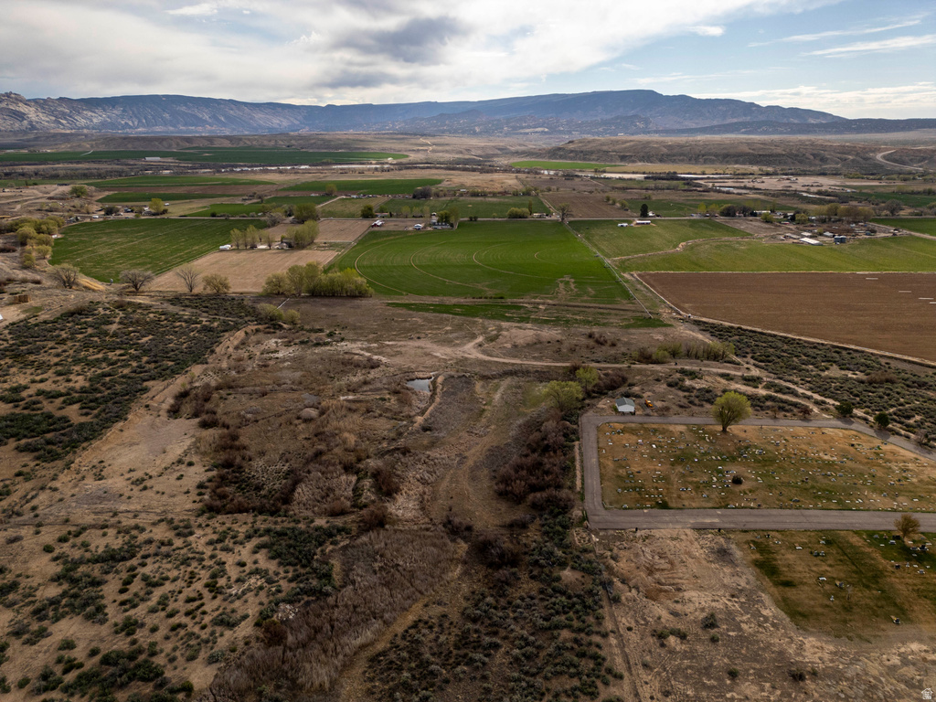 5602 S 9500 E Jensen, UT 84035