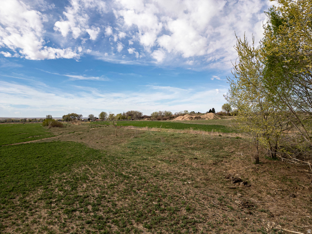 5602 S 9500 E Jensen, UT 84035