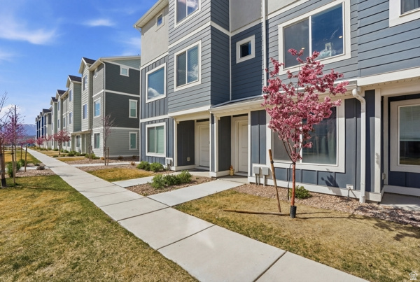 971 E CITADEL LN Saratoga Springs, UT 84045