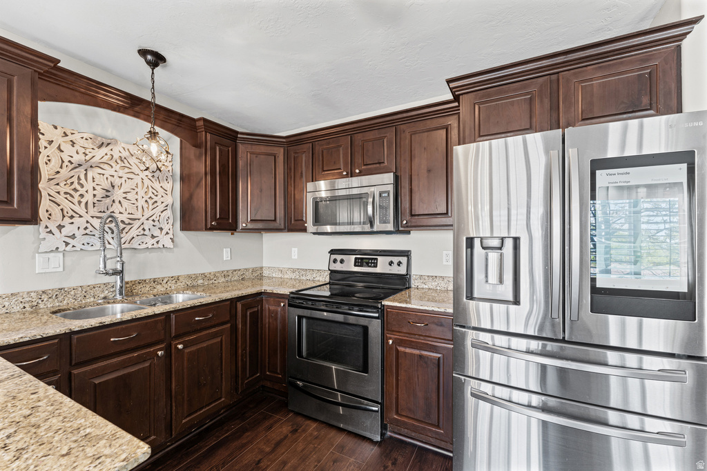 2064 S ORCHARD DR Bountiful, UT 84010