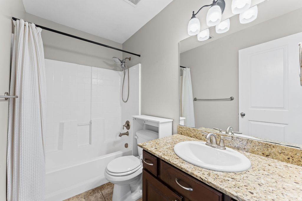 2064 S ORCHARD DR Bountiful, UT 84010