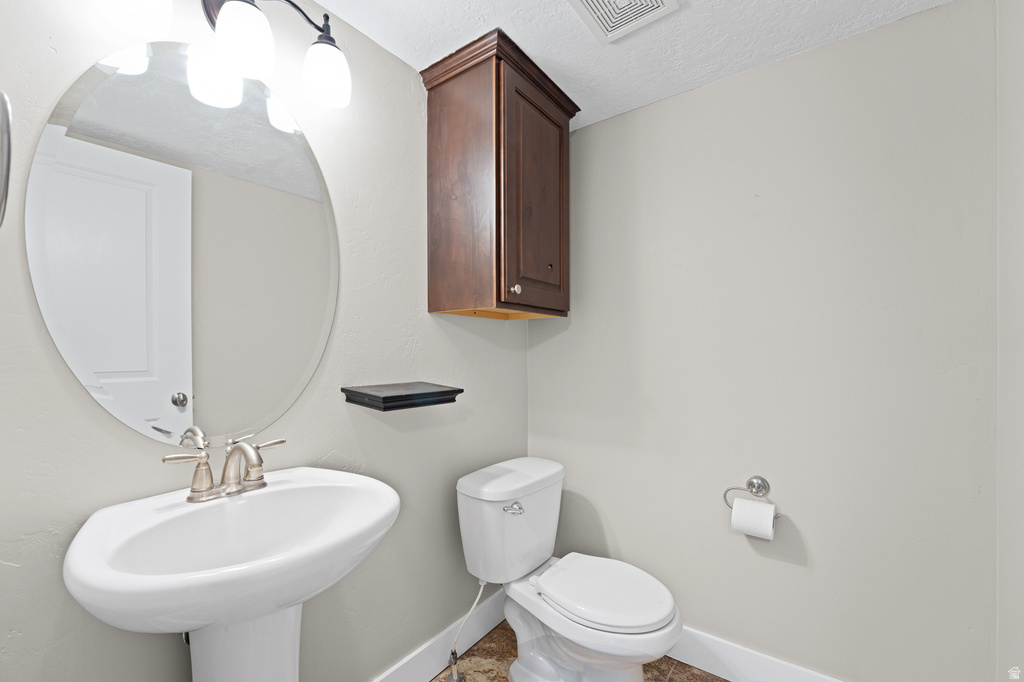 2064 S ORCHARD DR Bountiful, UT 84010
