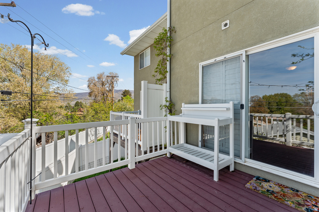 2064 S ORCHARD DR Bountiful, UT 84010