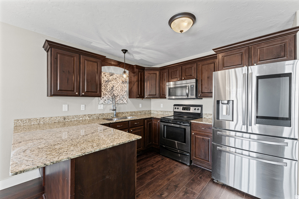 2064 S ORCHARD DR Bountiful, UT 84010
