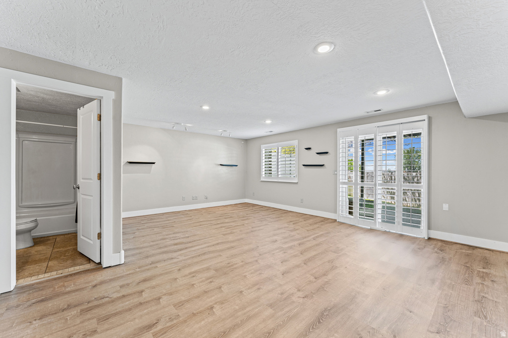 2064 S ORCHARD DR Bountiful, UT 84010