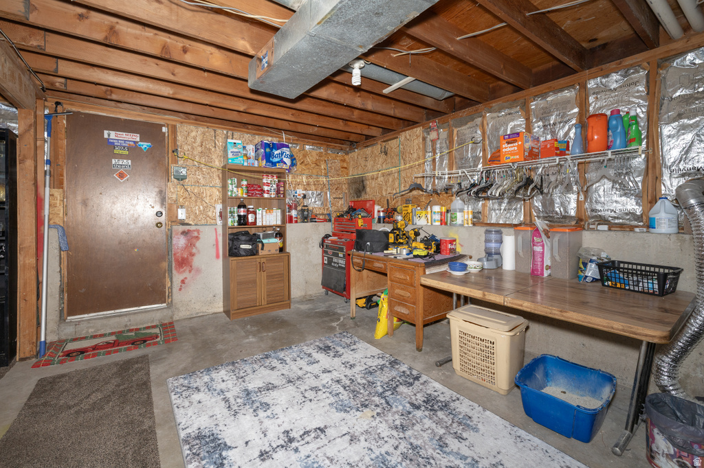 6712 S SOMERSET DR West Jordan, UT 84084