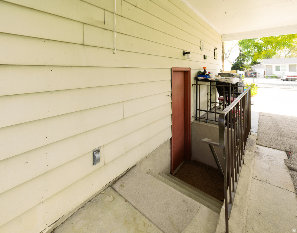 6712 S SOMERSET DR West Jordan, UT 84084