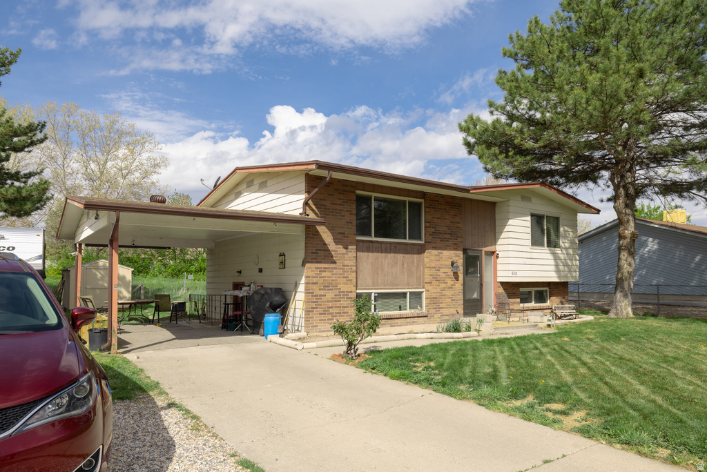 6712 S SOMERSET DR West Jordan, UT 84084