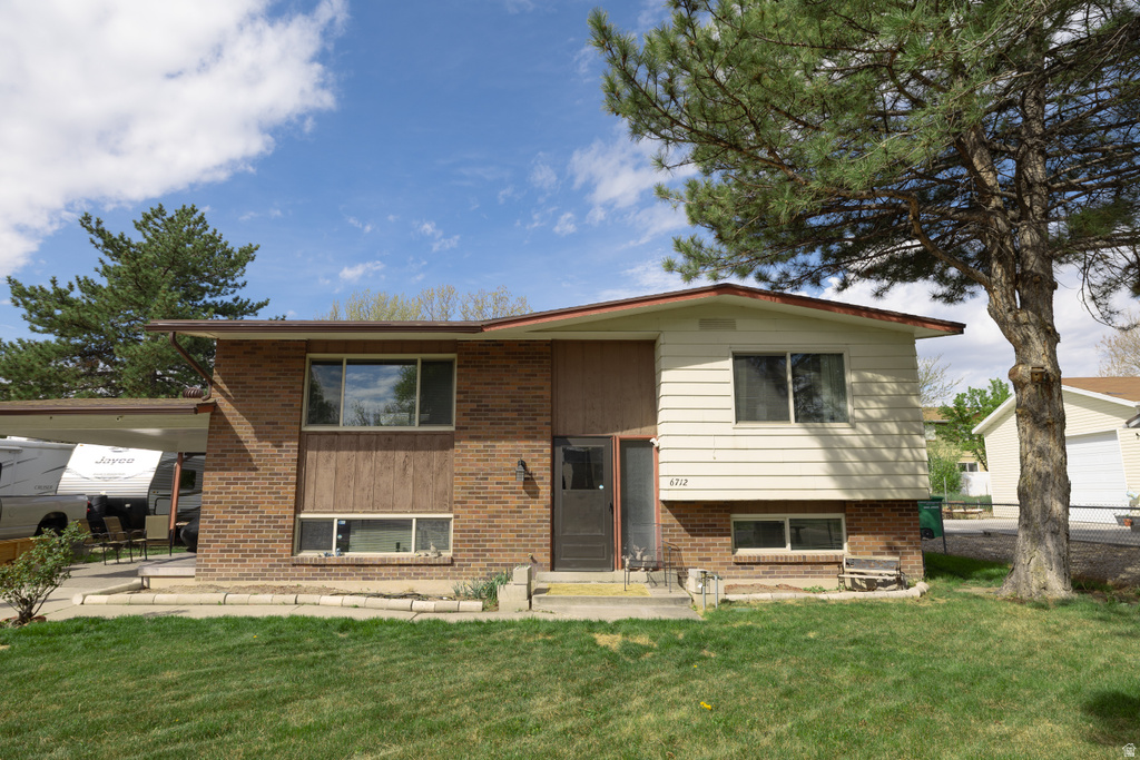 6712 S SOMERSET DR West Jordan, UT 84084