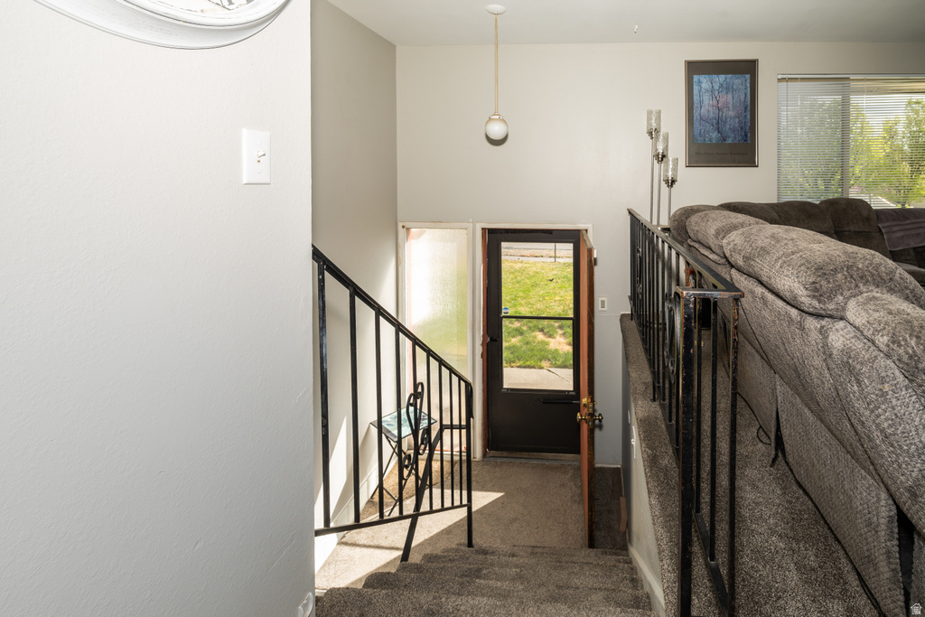 6712 S SOMERSET DR West Jordan, UT 84084
