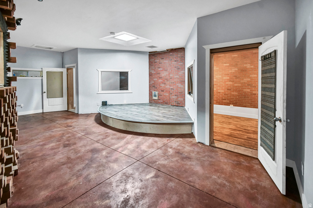 195 S 200 E Monroe, UT 84754