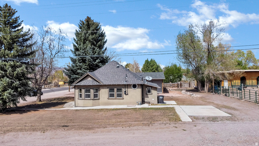 195 S 200 E Monroe, UT 84754