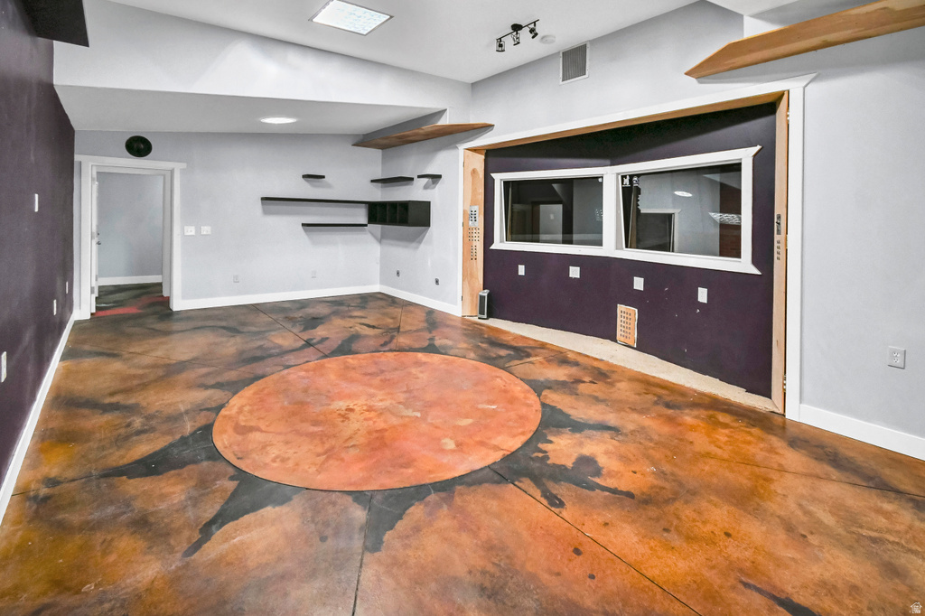 195 S 200 E Monroe, UT 84754