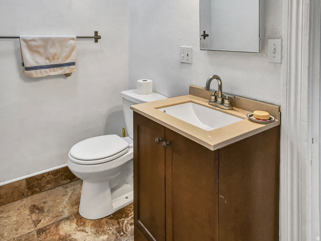 195 S 200 E Monroe, UT 84754