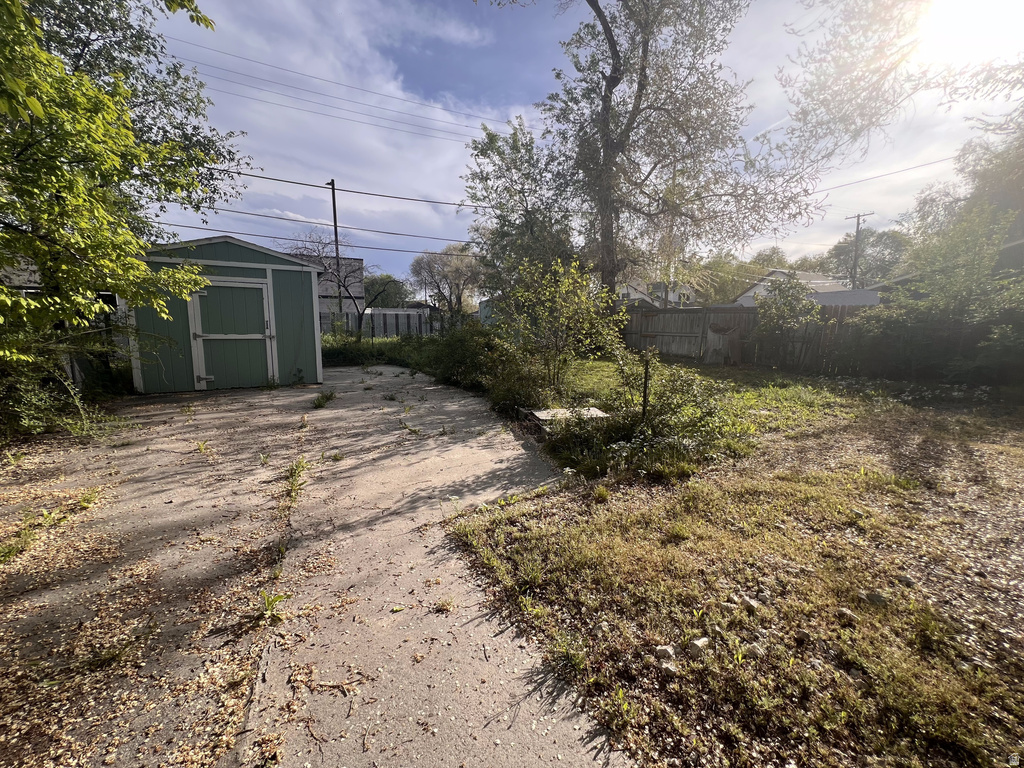 37 W ROBERT AVE South Salt Lake, UT 84115