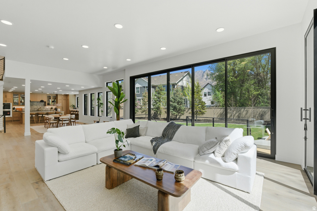 5845 S 1900 E Holladay, UT 84121