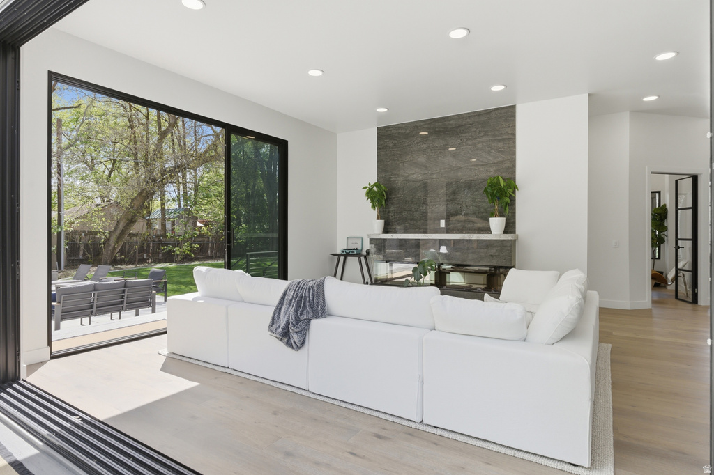 5845 S 1900 E Holladay, UT 84121