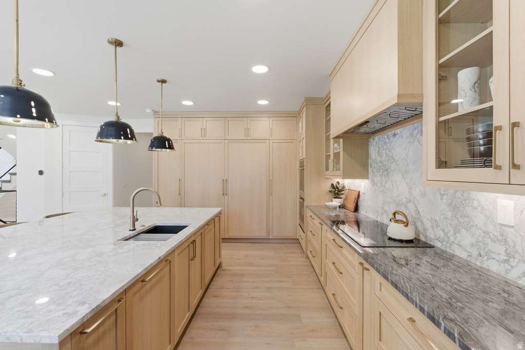 5845 S 1900 E Holladay, UT 84121