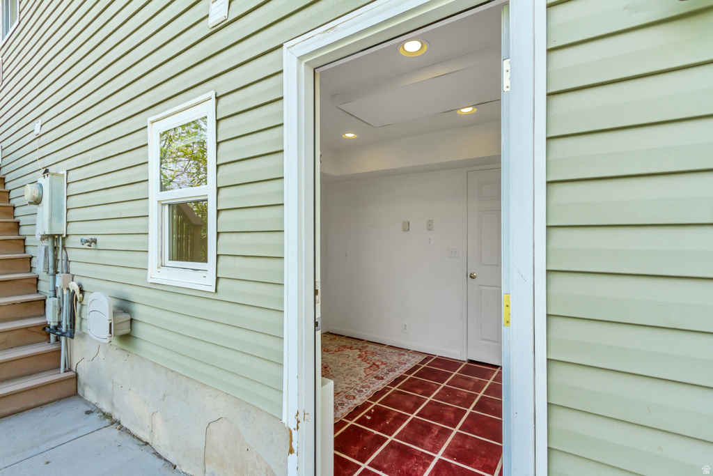6873 S RED ELM CIR West Jordan, UT 84081
