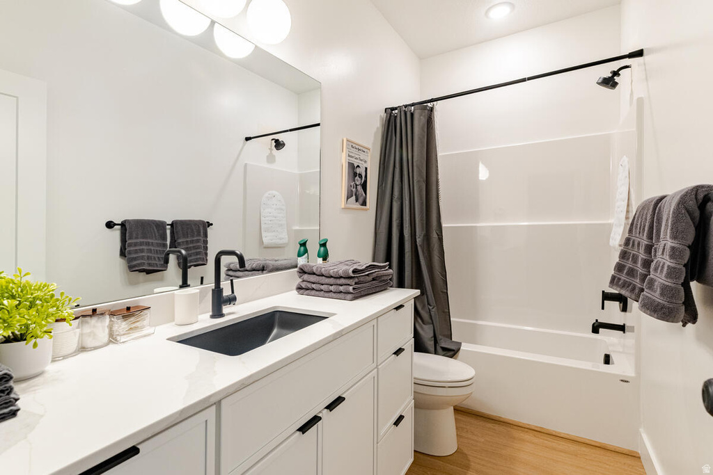 5846 N JEEDER DR Mountain Green, UT 84050