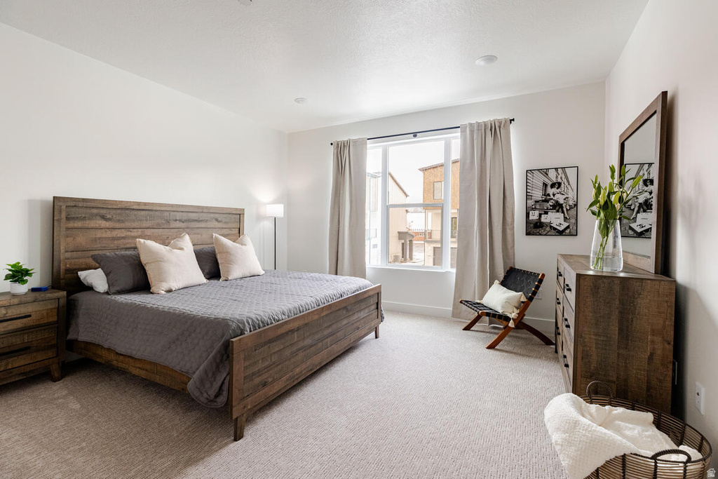 5846 N JEEDER DR Mountain Green, UT 84050