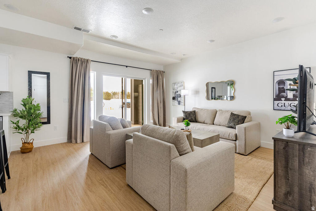 5846 N JEEDER DR Mountain Green, UT 84050