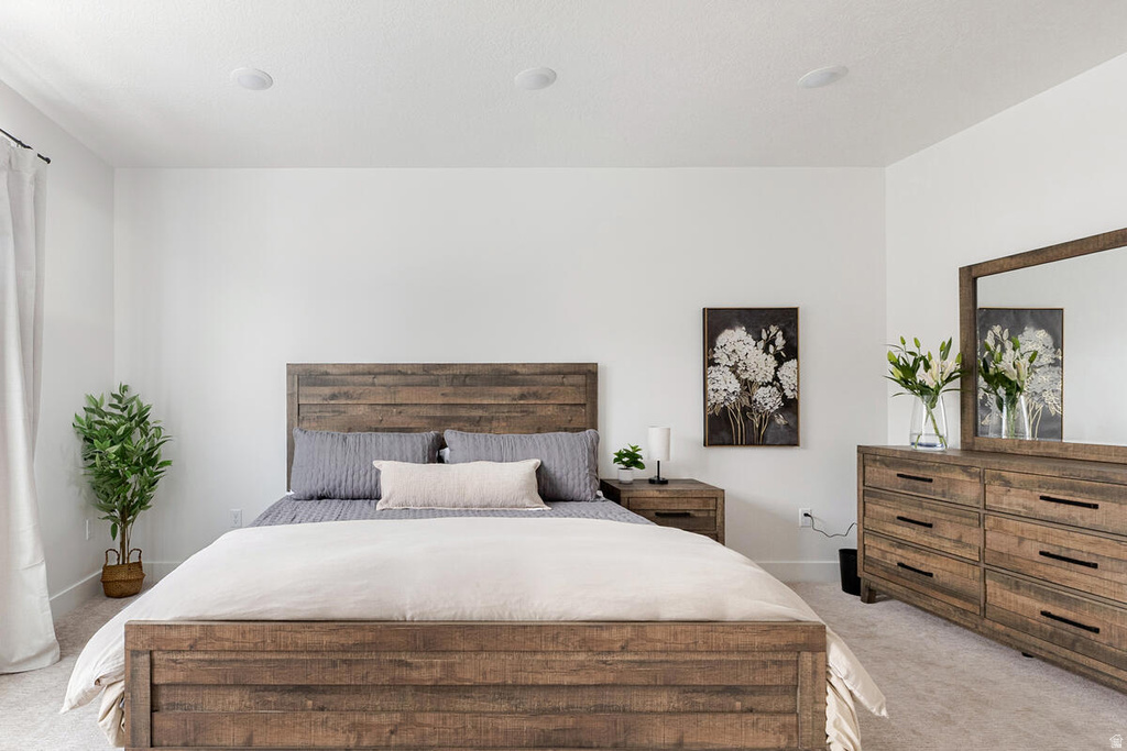 5842 N JEEDER DR Mountain Green, UT 84050