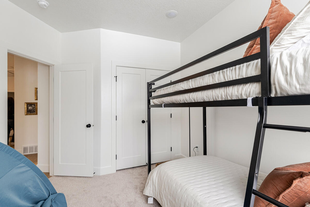 5842 N JEEDER DR Mountain Green, UT 84050