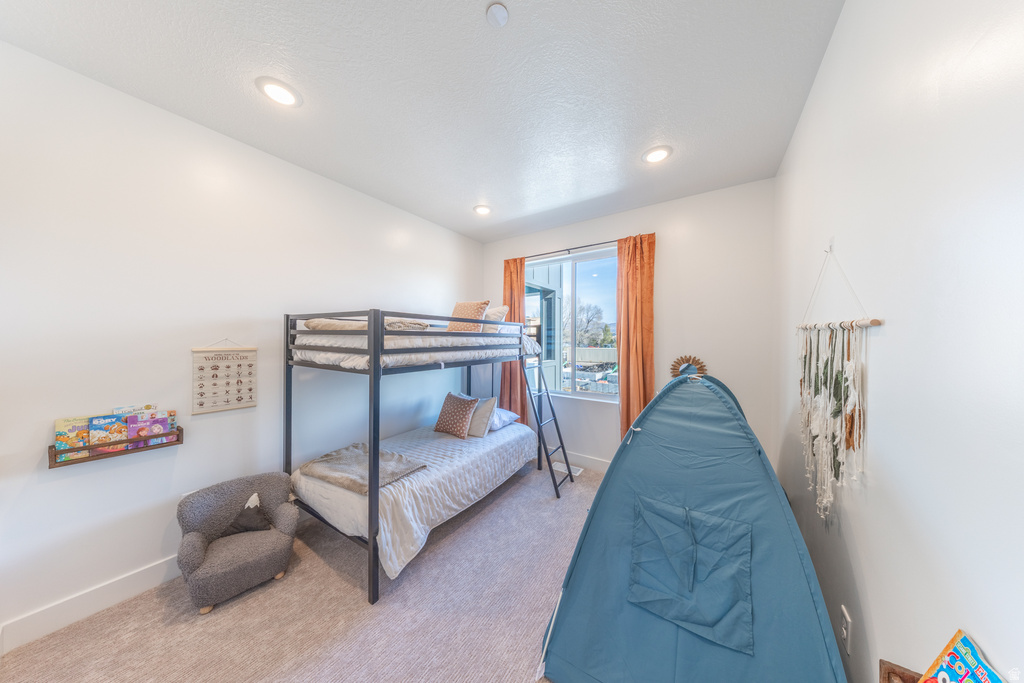 5842 N JEEDER DR Mountain Green, UT 84050