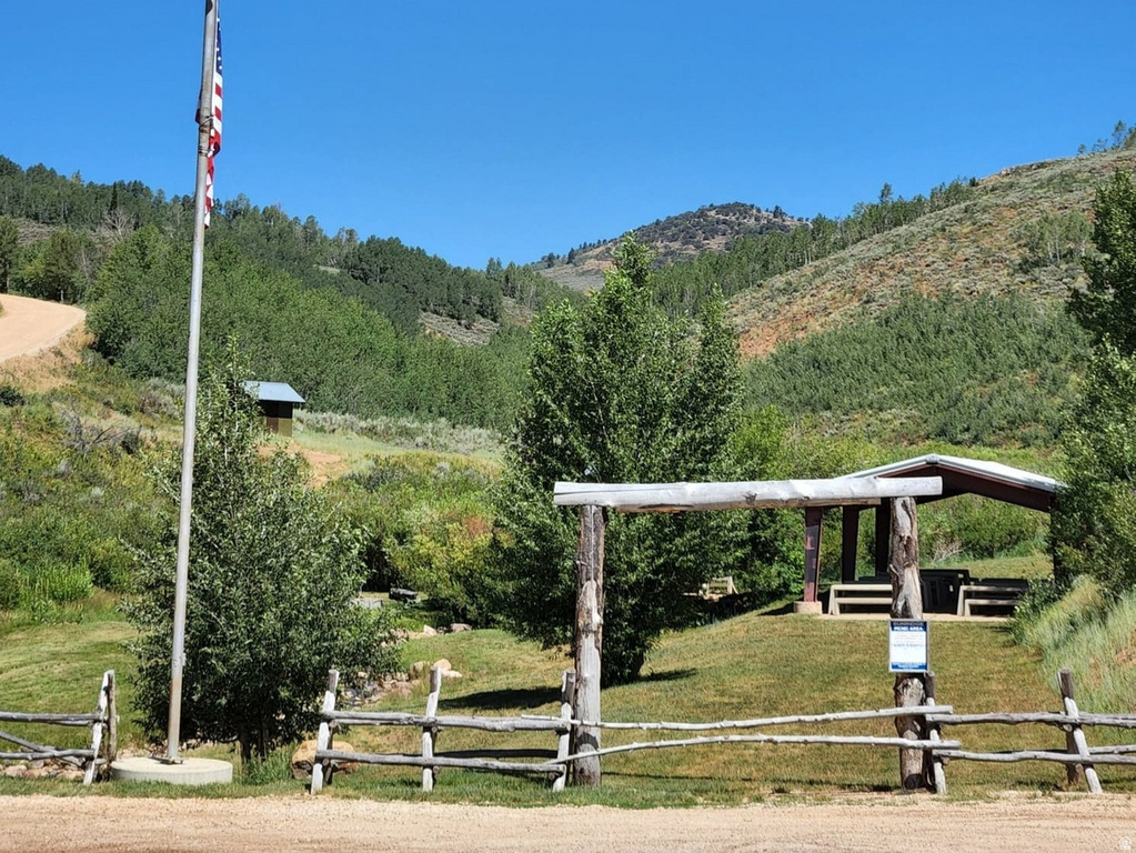 11626  SUNRIDGE CIR Huntsville, UT 84317