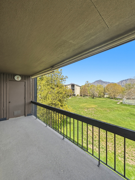 5019 S BEAVERBROOK LN #230 Murray, UT 84117