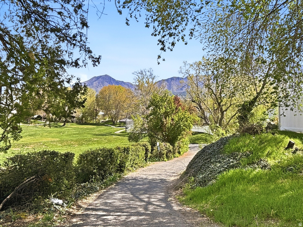 5019 S BEAVERBROOK LN #230 Murray, UT 84117