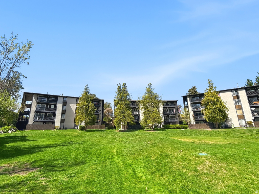 5019 S BEAVERBROOK LN #230 Murray, UT 84117