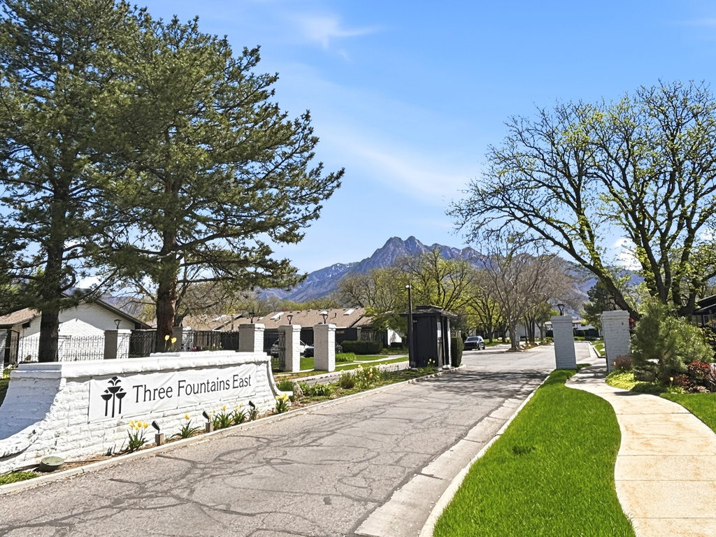 5019 S BEAVERBROOK LN #230 Murray, UT 84117