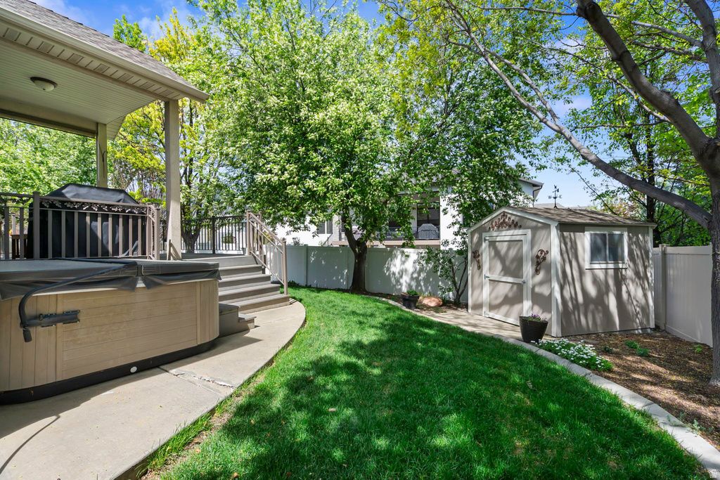 3058 W CRYSTAL PALACE South Jordan, UT 84095