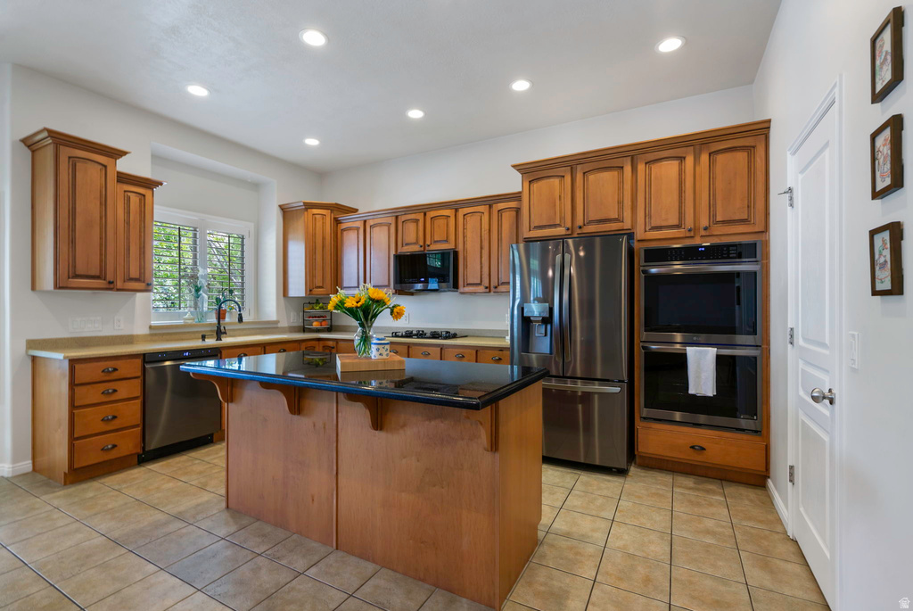 3058 W CRYSTAL PALACE South Jordan, UT 84095