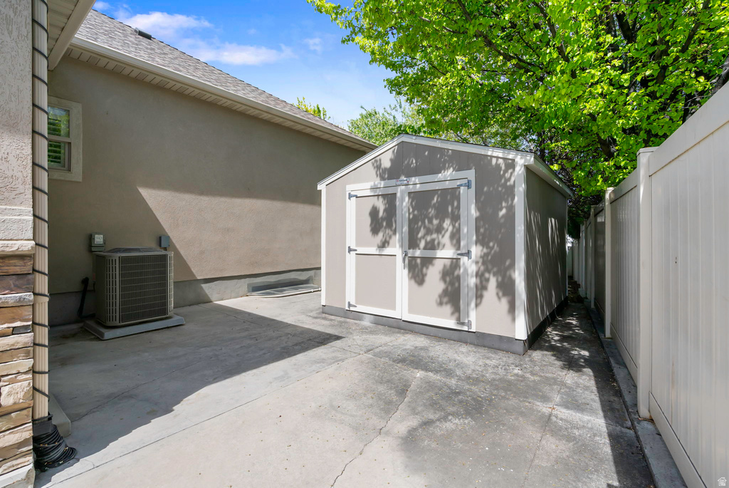 3058 W CRYSTAL PALACE South Jordan, UT 84095