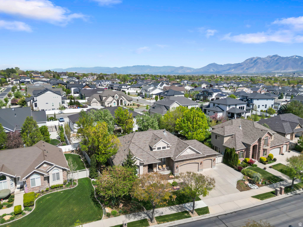 3058 W CRYSTAL PALACE South Jordan, UT 84095