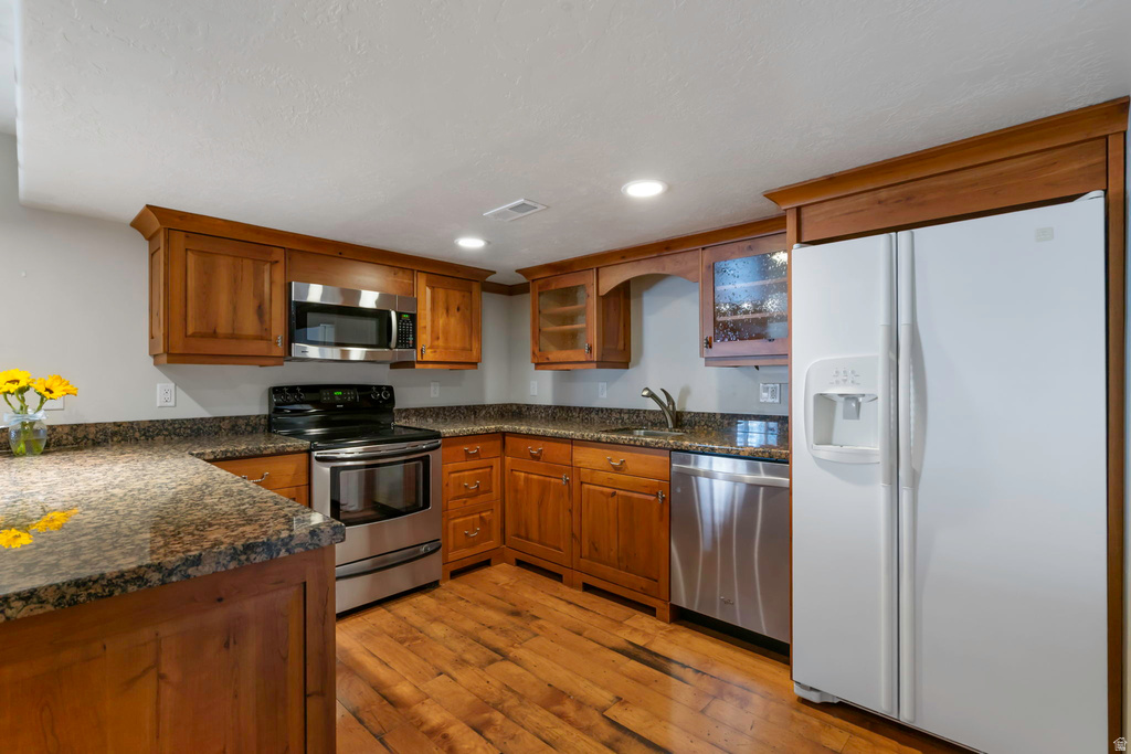 3058 W CRYSTAL PALACE South Jordan, UT 84095