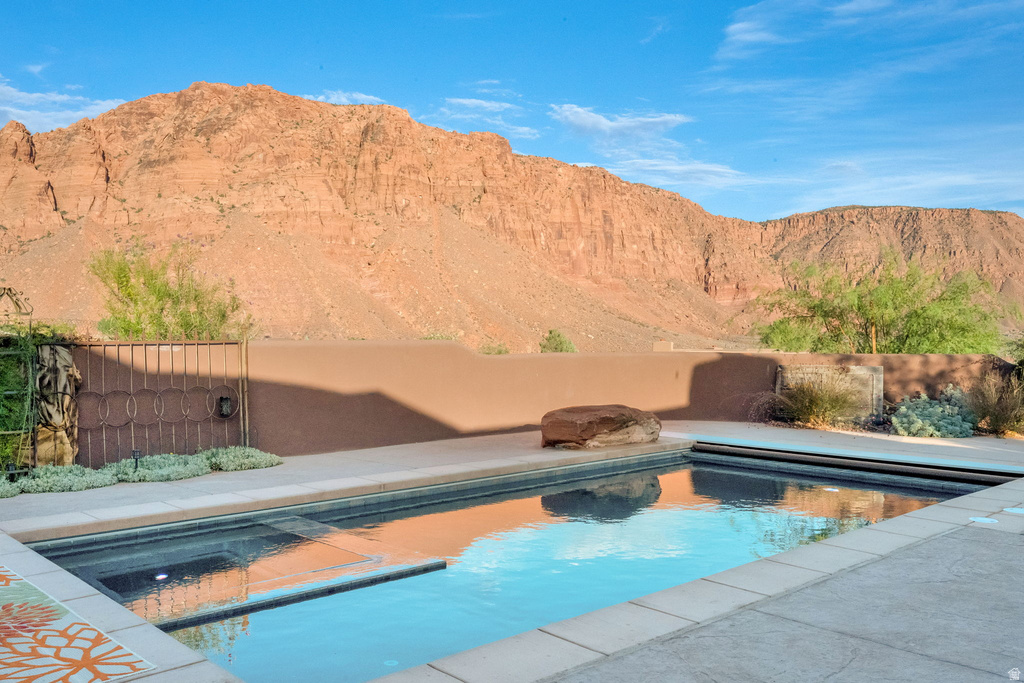 1060 W WINTOOK DR Ivins, UT 84738