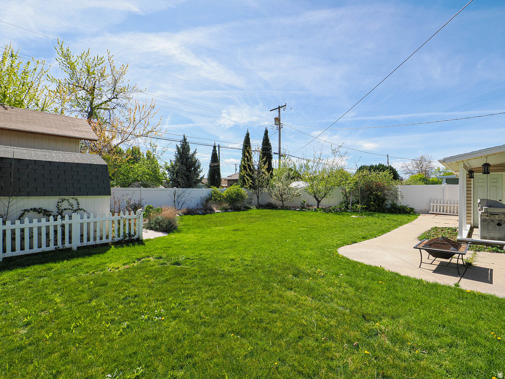 930 N AMETHYST ST Layton, UT 84041