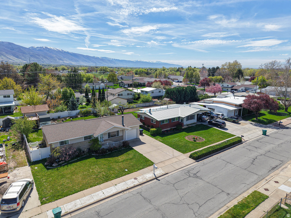 930 N AMETHYST ST Layton, UT 84041