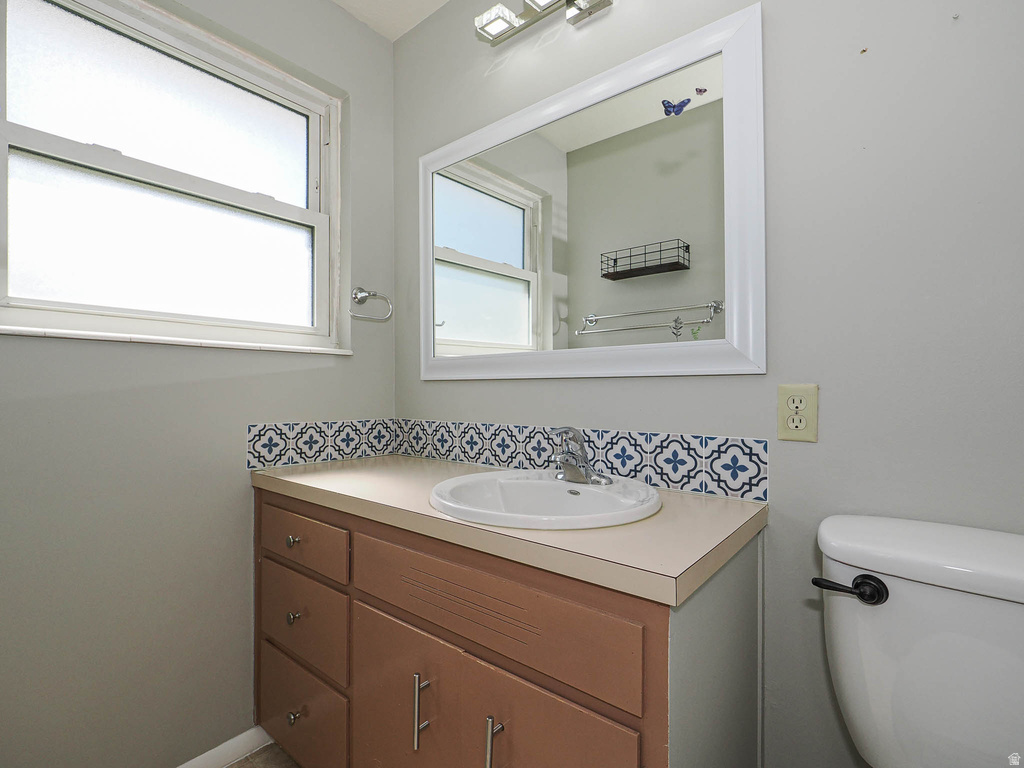 930 N AMETHYST ST Layton, UT 84041