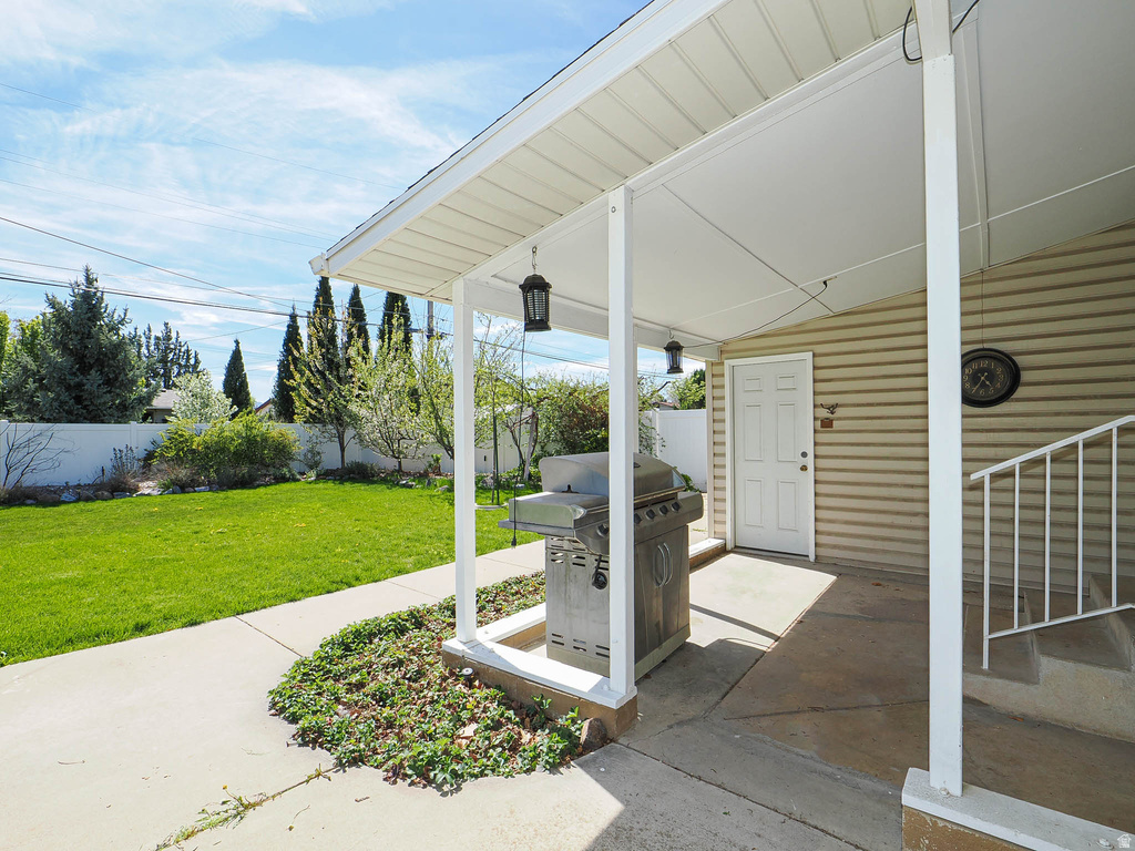 930 N AMETHYST ST Layton, UT 84041