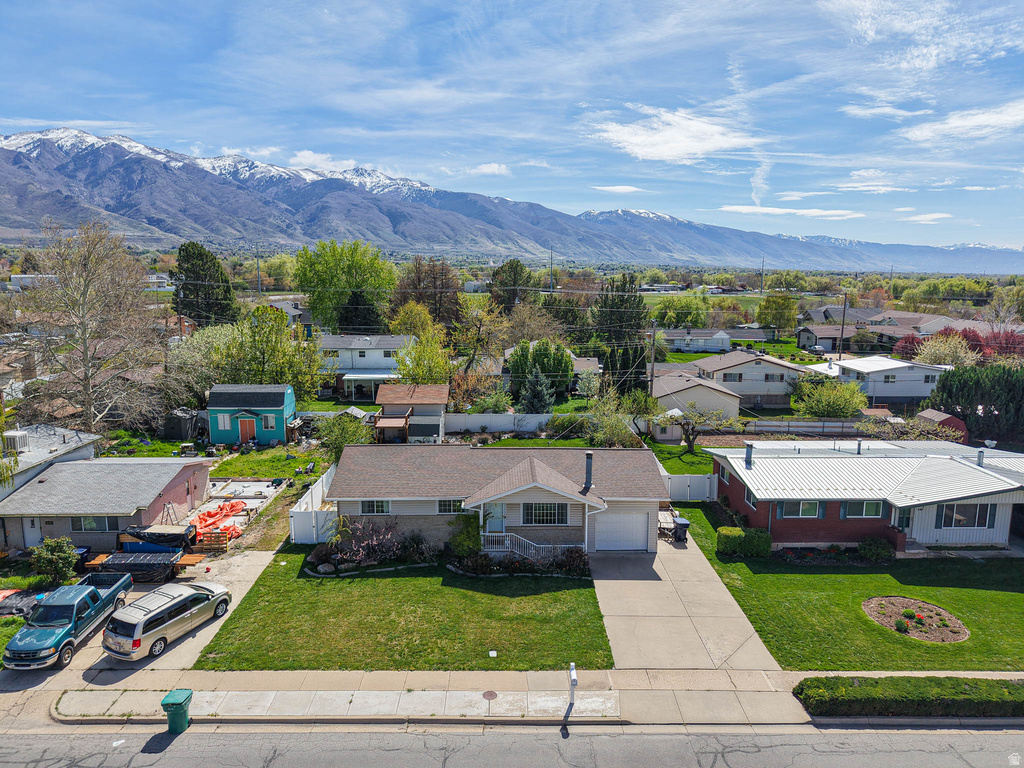 930 N AMETHYST ST Layton, UT 84041