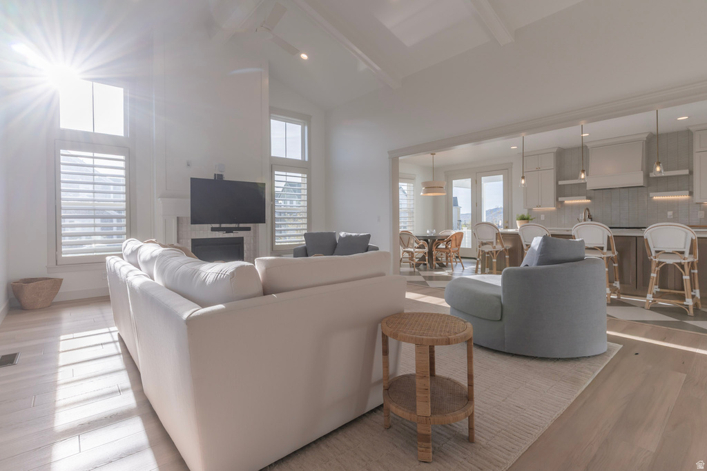 6543 W LAKE AVE South Jordan, UT 84009