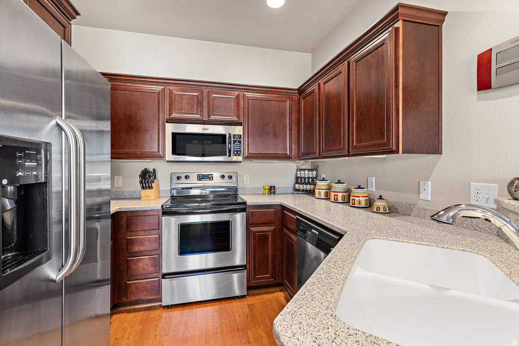 2484 MANZONI RD Santa Clara, UT 84765