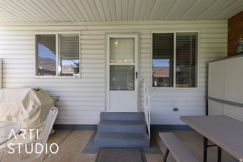 1014 E 5750 S South Ogden, UT 84405