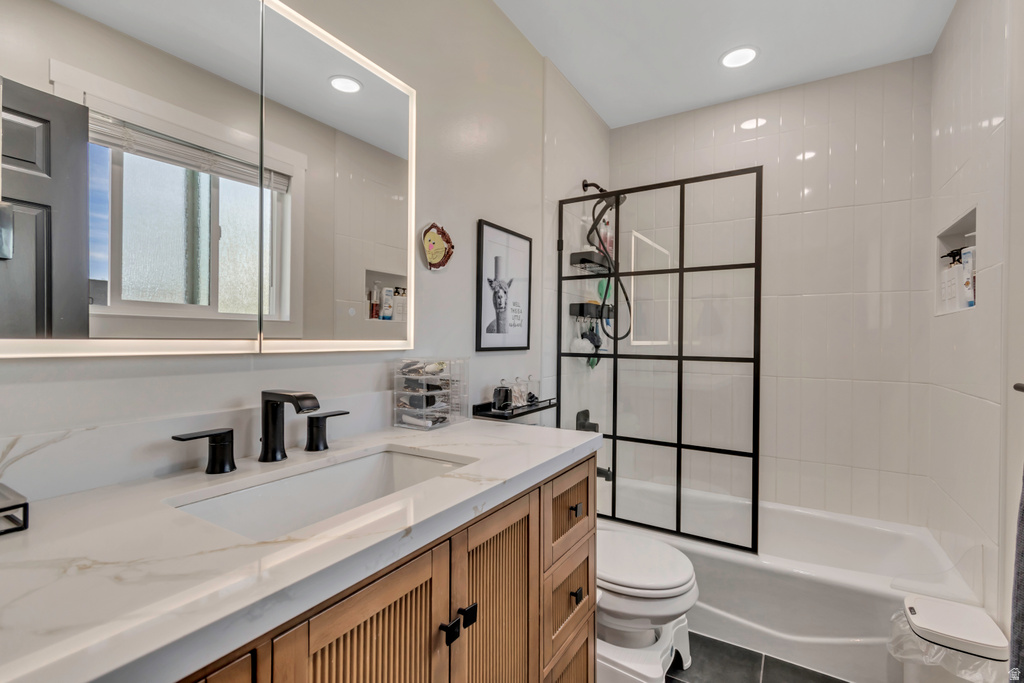 1026 W 450 S Layton, UT 84041