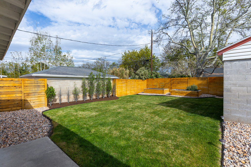 1547 E 3150 S Salt Lake City, UT 84106